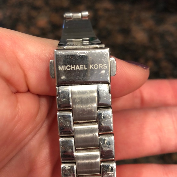 Michael Kors watch - Picture 3 of 4